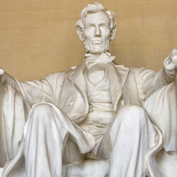Abraham Lincoln statue at Washington DC Memorial